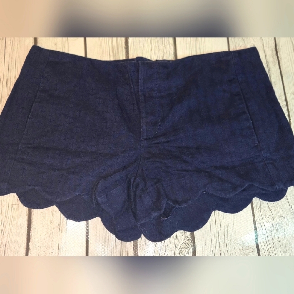 Lilly Pulitzer Scalloped Hem Shorts Navy Anchor Preppy Nautical Womens Size 2